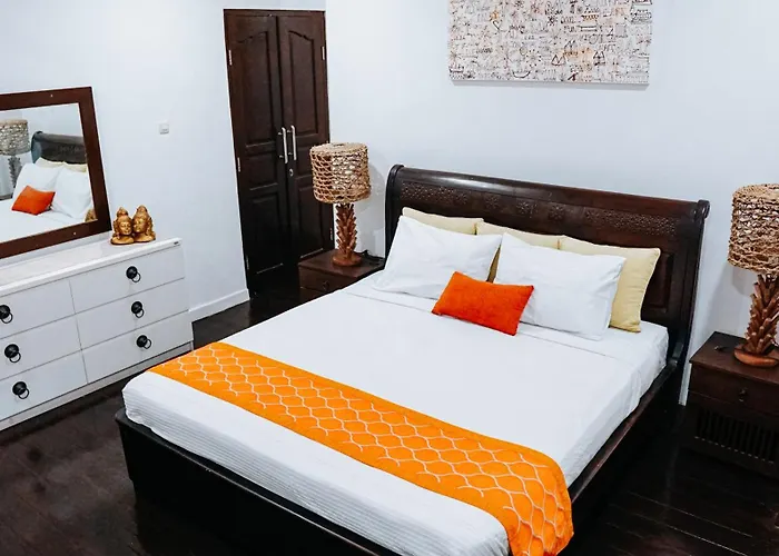 Ahimsa Moon Villa *